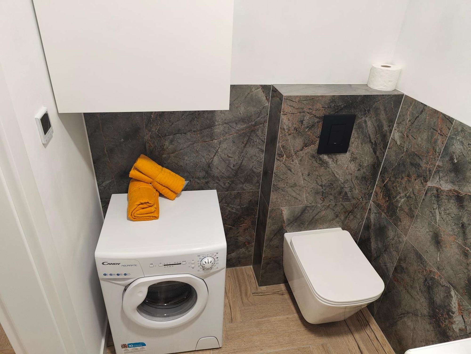 Turkusowa Kamienica Apartment Pierwoszyno ภายนอก รูปภาพ
