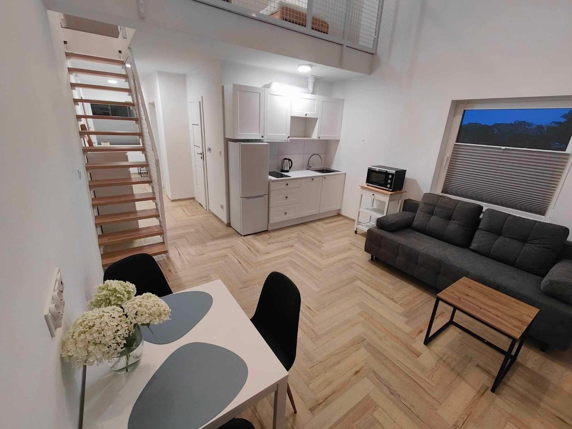 Turkusowa Kamienica Apartment Pierwoszyno ภายนอก รูปภาพ