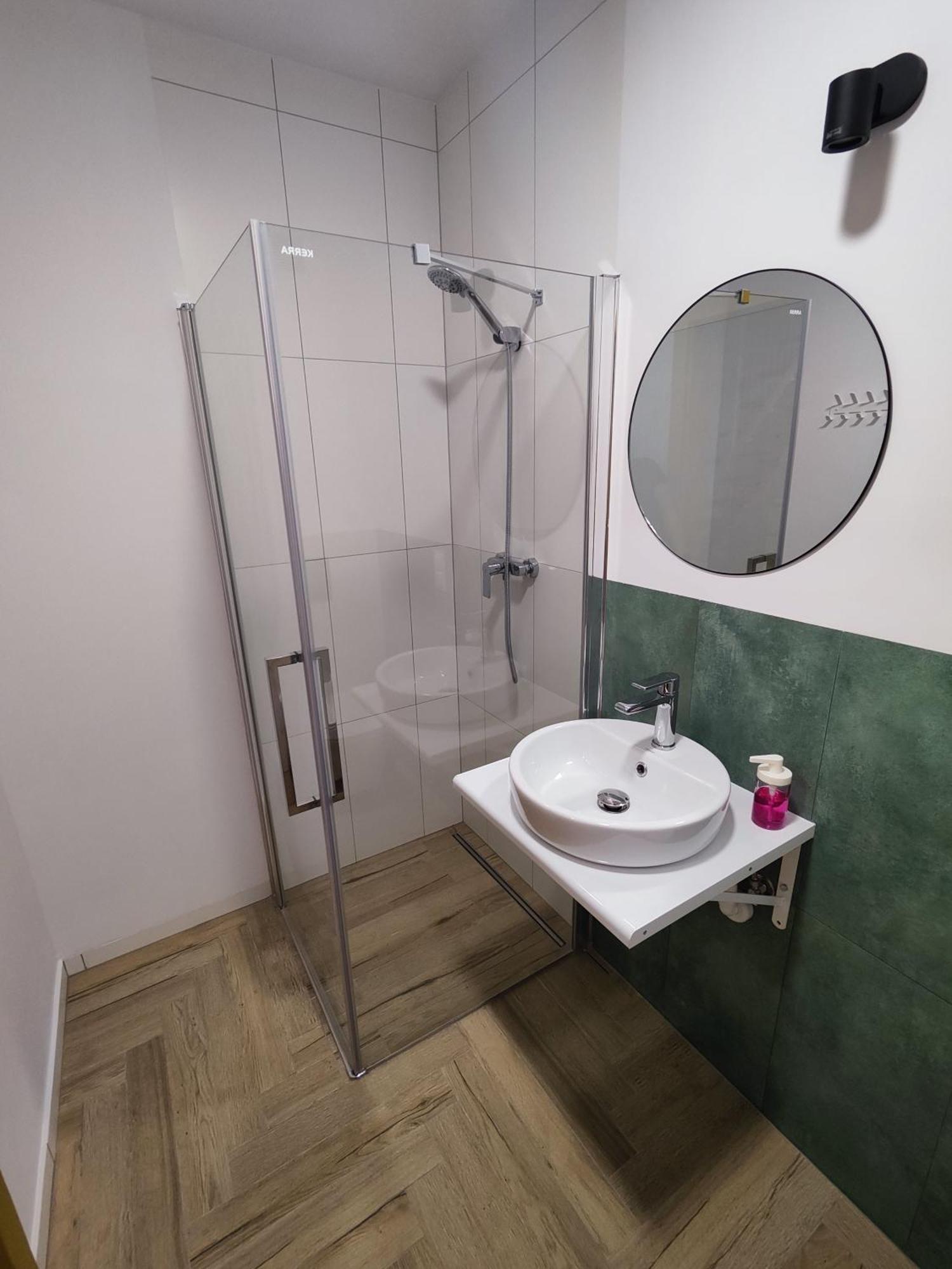 Turkusowa Kamienica Apartment Pierwoszyno ภายนอก รูปภาพ