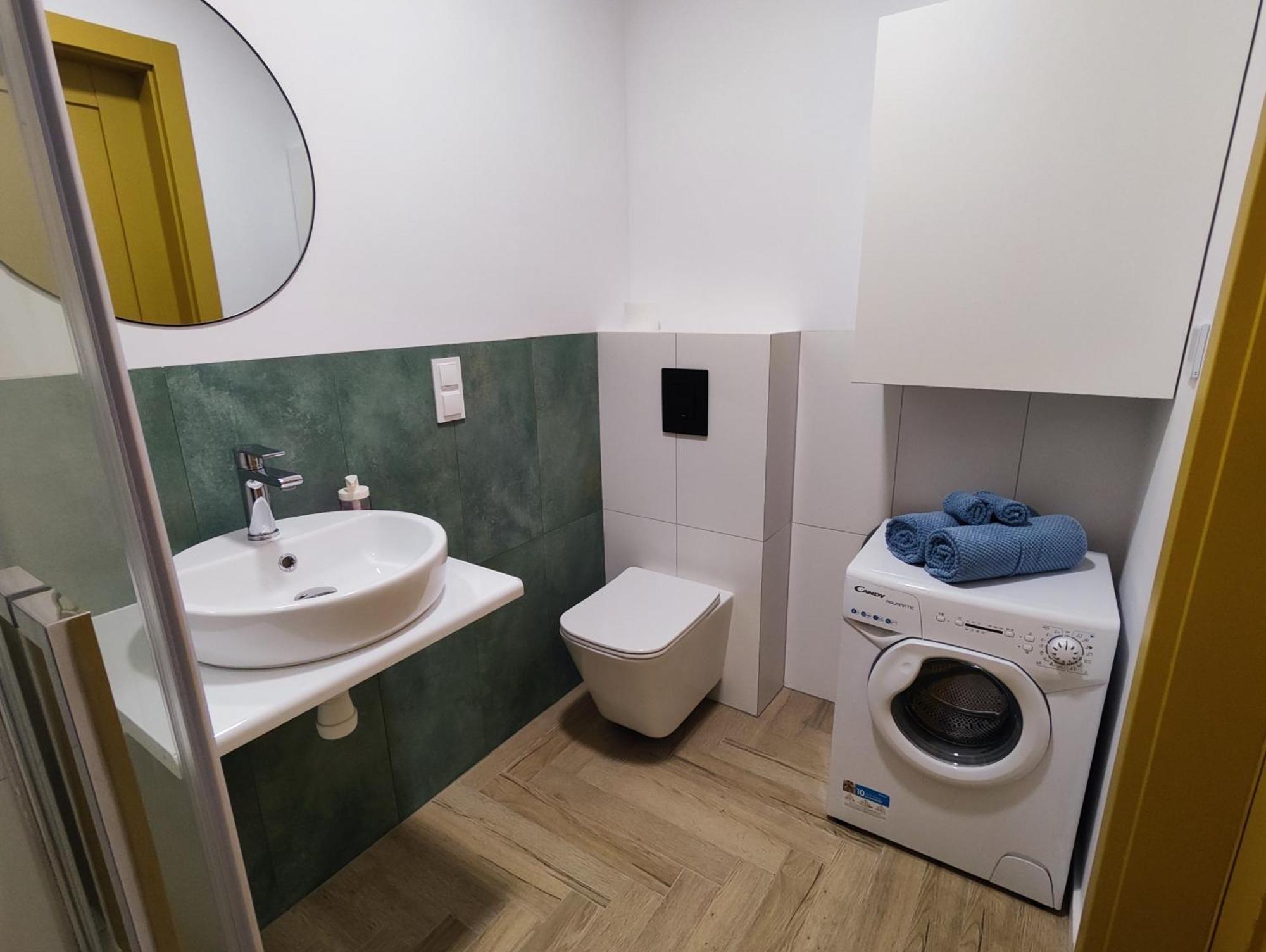 Turkusowa Kamienica Apartment Pierwoszyno ภายนอก รูปภาพ