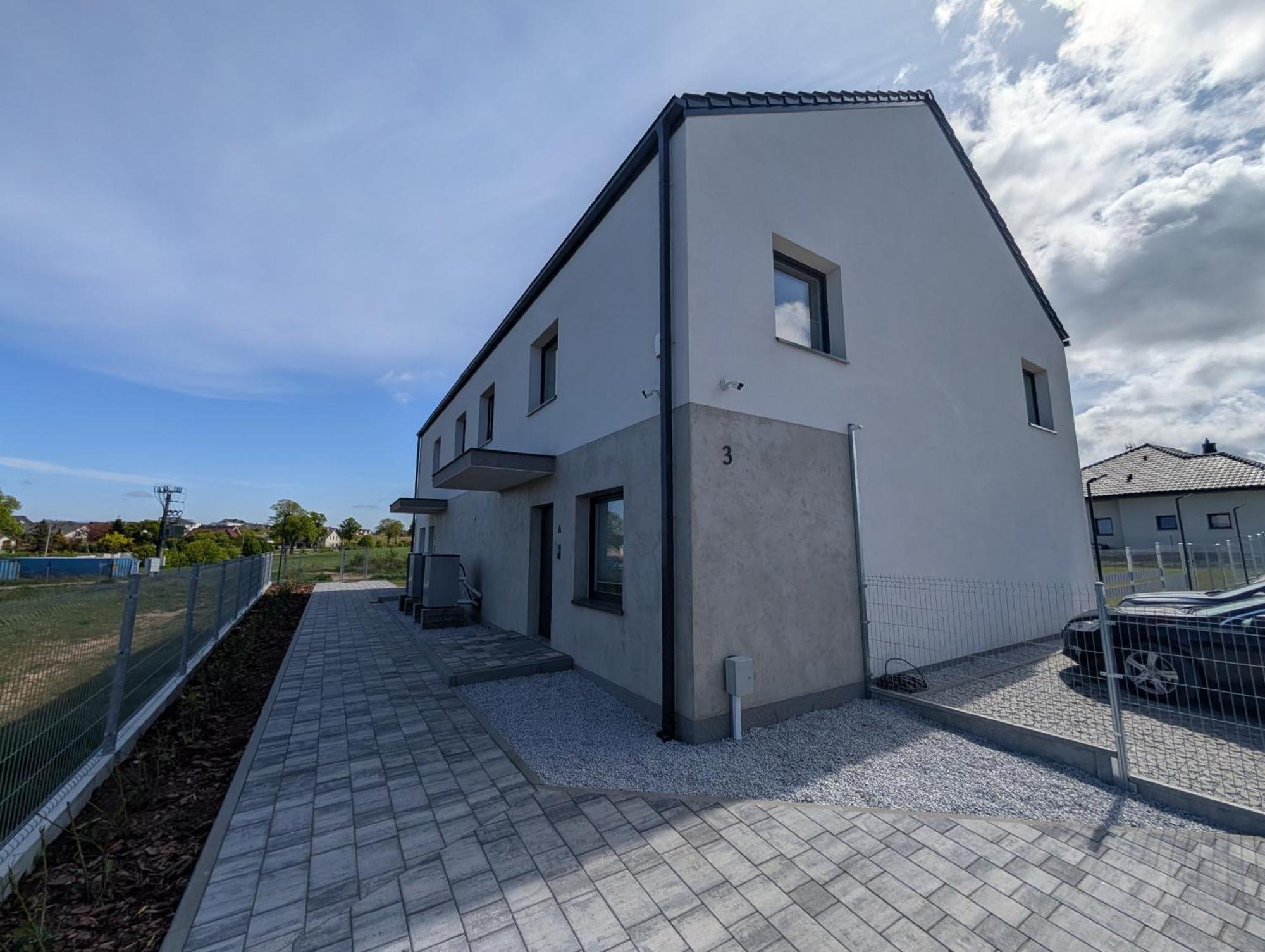 Turkusowa Kamienica Apartment Pierwoszyno ภายนอก รูปภาพ